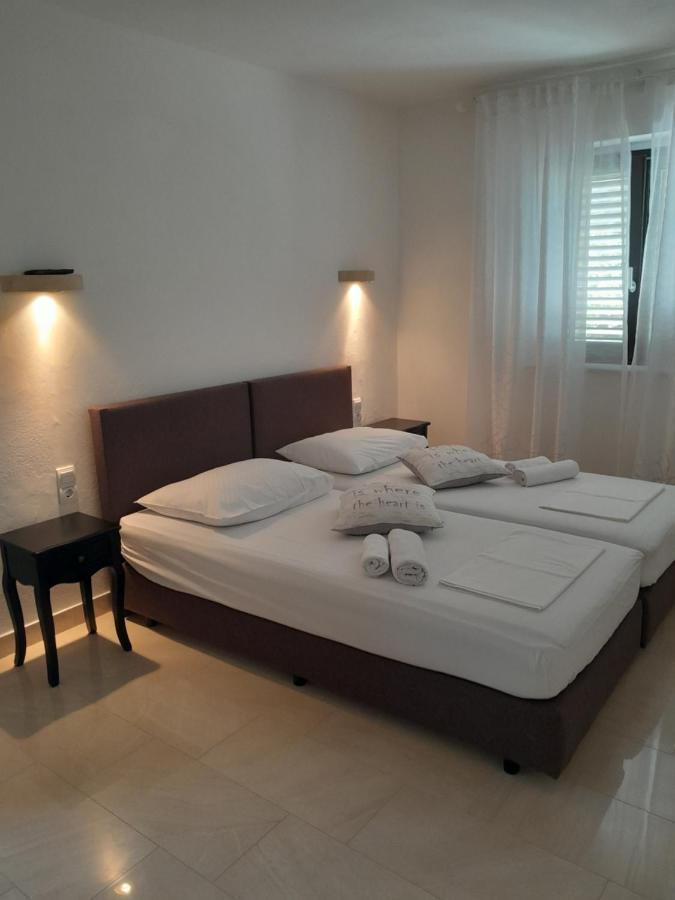Apartments Blanka Zrnovo Eksteriør billede