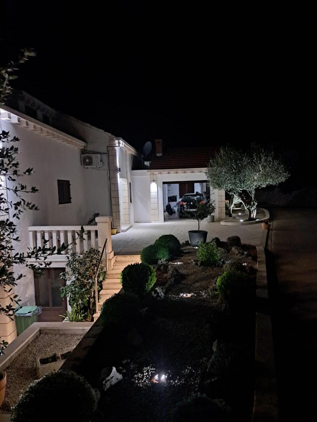 Apartments Blanka Zrnovo Eksteriør billede